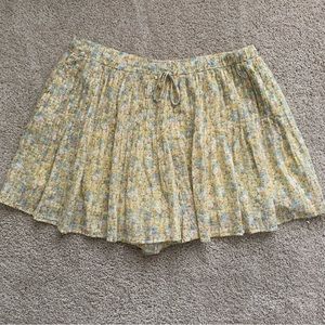 NWT American Eagle floral skort- Size XL